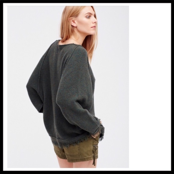 FREE PEOPLE V-NECK PULLOVER TUNIC SWEATER - Picture 2 of 8